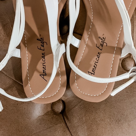 American Eagle White Flat Sandals Size 8 - Picture 3 of 5